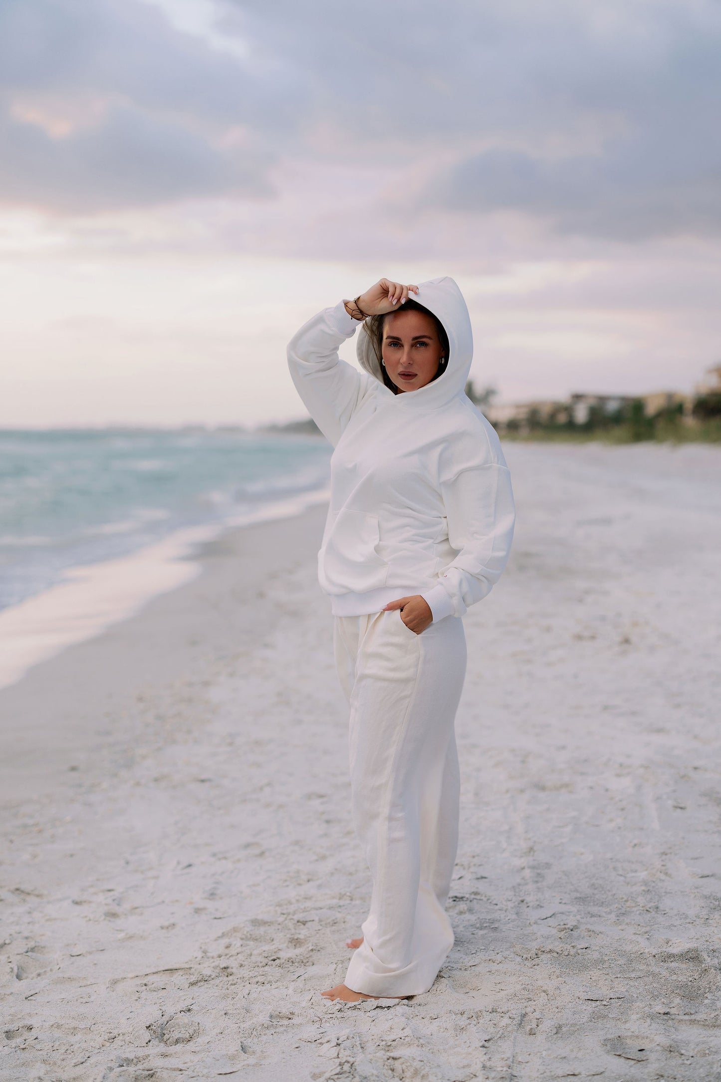 Oversized VB Logo Milk Hoddie